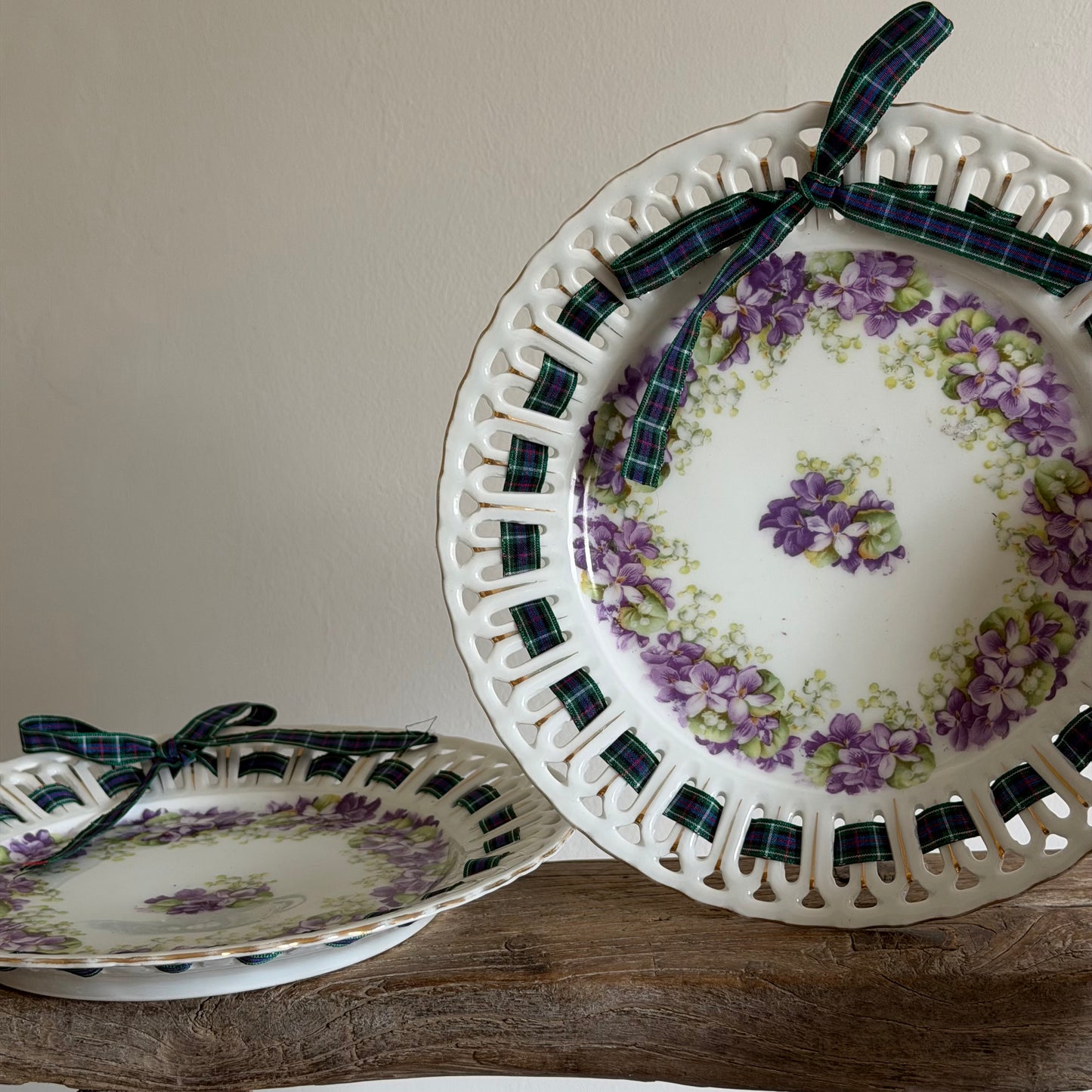 Purple Floral Ribbon Plates