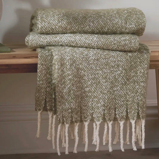 Woven Tasselled Throw - Green